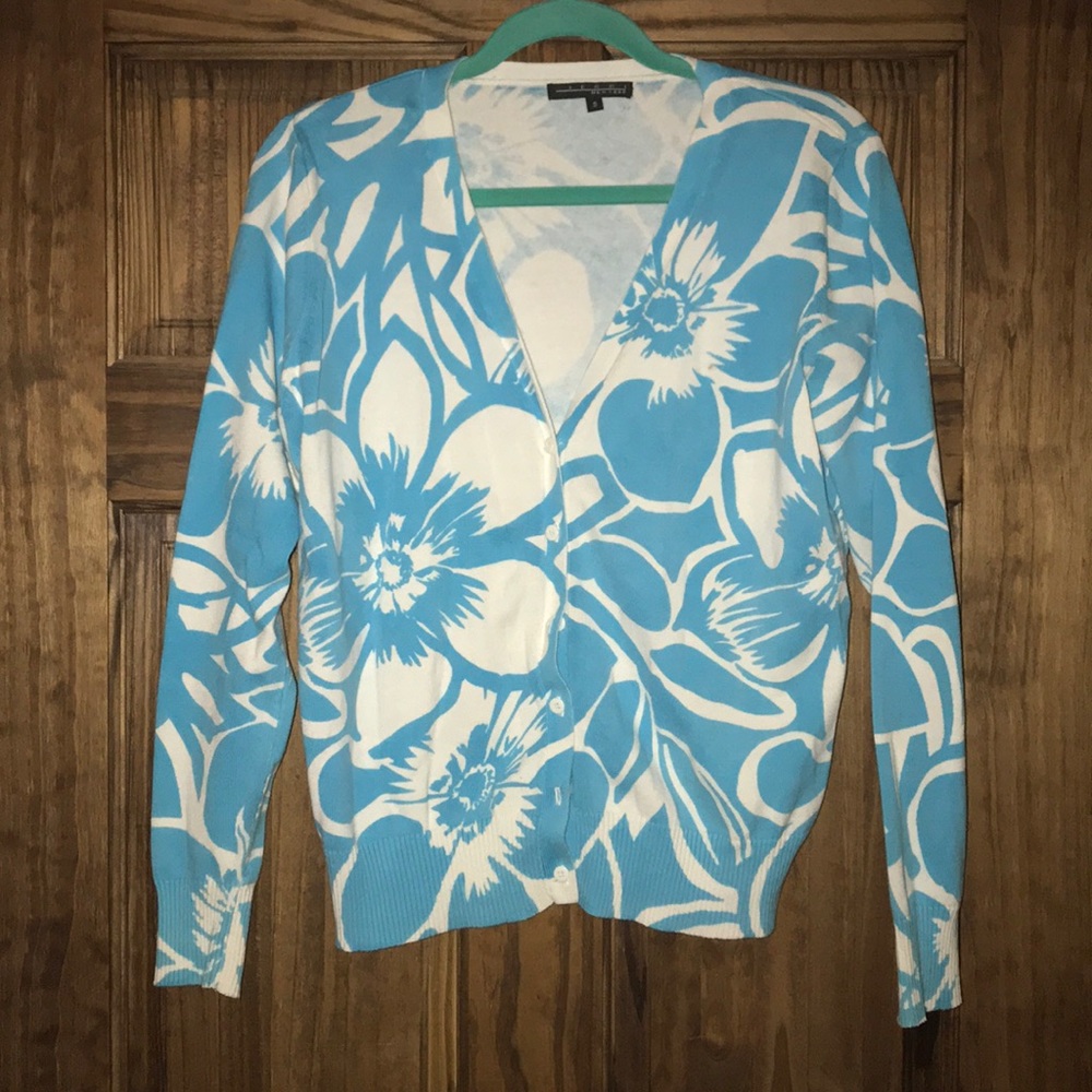 Tahari small cardigan